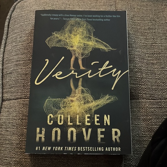 colleen hoover Other - Book